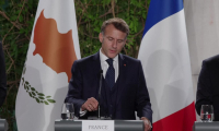 Rencontre Trump/Poutine : Macron veut voir l'Ukraine et les Européens "autour de la table"