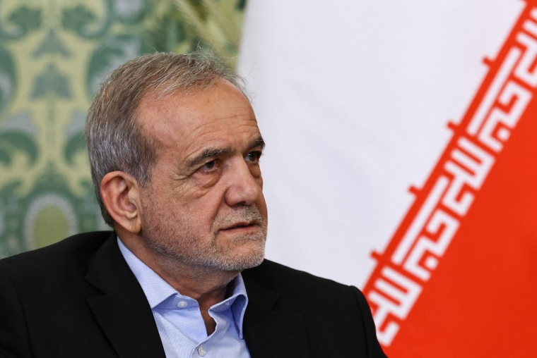 Le président iranien Massoud Pezeshkian, à Moscou, le 17 janvier 2025 ( POOL / EVGENIA NOVOZHENINA )