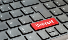 (Crédits photo : Adobe Stock - Virement bancaire bloqué pendant le pont de Pâques en Europe)