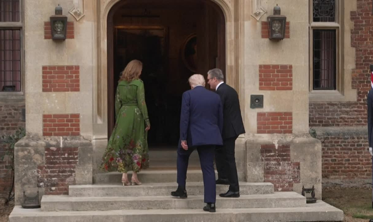 Starmer accueille Trump dans sa résidence de campagne au second jour de sa visite d'État
