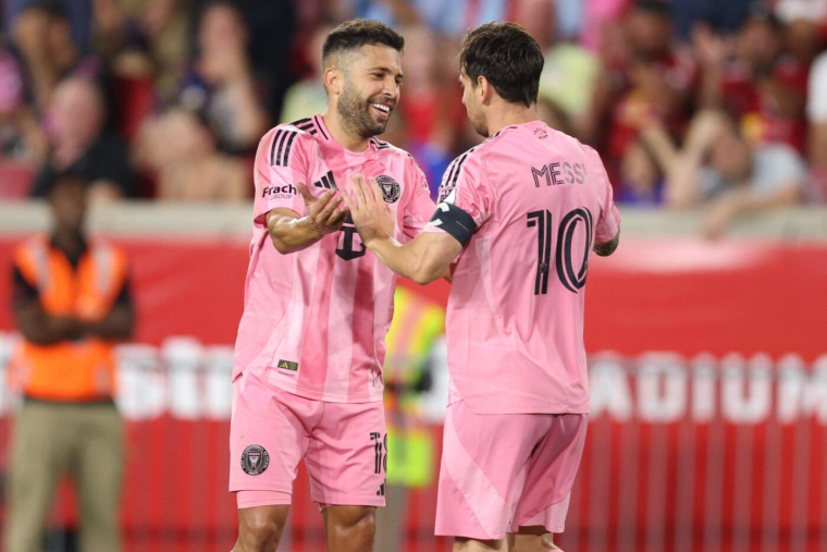 Lionel Messi et Jordi Alba suspendus après avoir séché le All-Star game