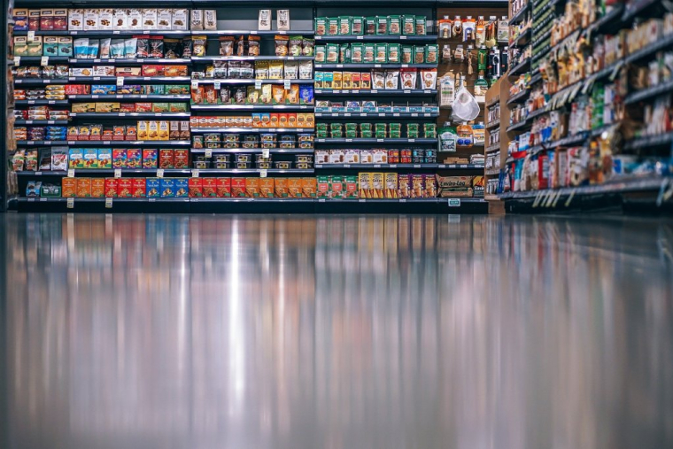 Supermarché : les formats familiaux, pas forcément une bonne affaire dénonce Foodwatch