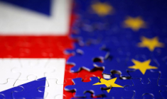 LES VACCINS ANTI-COVID, NOUVEAU SUJET DE TENSIONS ENTRE L'UE ET LA GRANDE-BRETAGNE