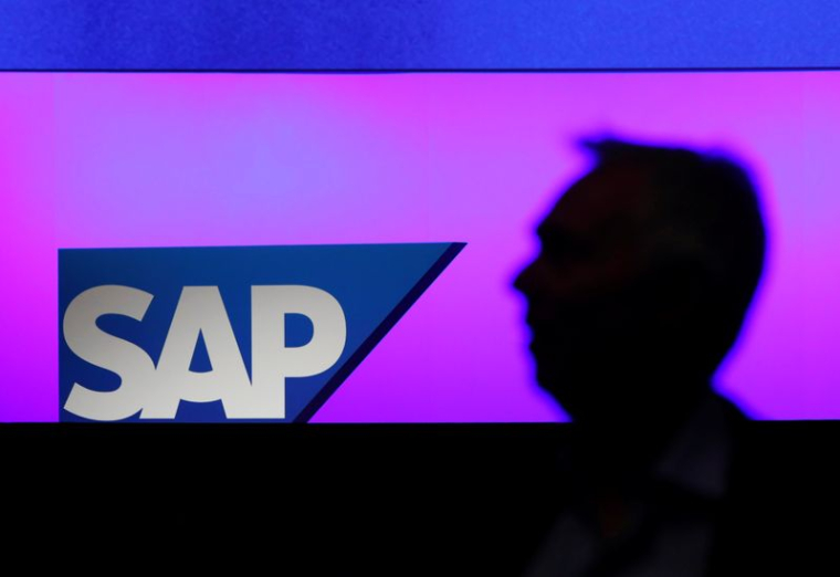 SAP ABANDONNE SES OBJECTIFS DE MOYEN TERME SUR FOND DE CRISE SANITAIRE
