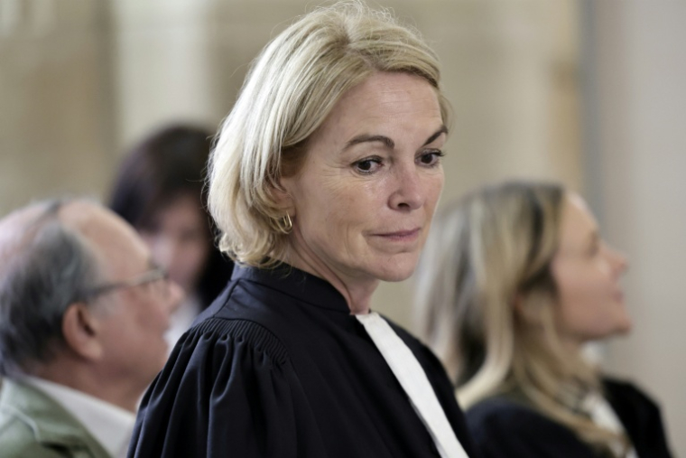 L'avocate de la compagnie aérienne Air France, Claudia Chemarin, avant le verdict du procès du crash du Rio-Paris, le 21 mai 2026 au palais de justice de Paris ( AFP / STEPHANE DE SAKUTIN )