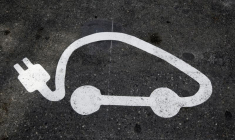 POUR LES FRANÇAIS, LA VOITURE ÉLECTRIQUE DOIT AVOIR UNE AUTONOMIE DE PLUS DE 300KM