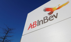 AB INBEV PRÉVOIT UNE HAUSSE DES BÉNÉFICES 2021, MAIS DES MARGES SOUS PRESSION