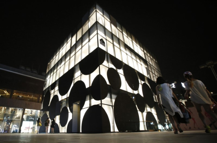 LES CLIENTS CHINOIS ET LE E-COMMERCE DOPENT LE LUXE MONDIAL