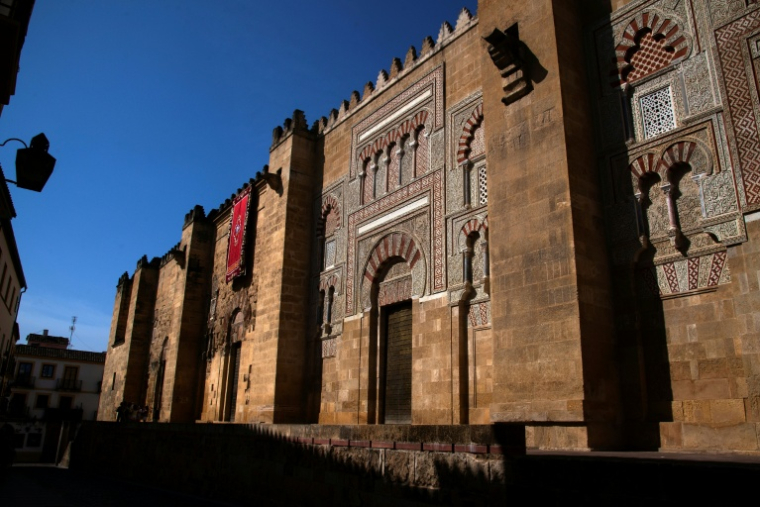 Photo du 12 juin 2023 d'une façade de la mosquée-cathédrale de Cordoue où un incendie s'est déclaré le 8 août ( AFP / CRISTINA QUICLER )