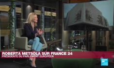 Pour Roberta Metsola, présidente du Parlement européen, "l'UE reste unie" dans la crise ukrainienne
