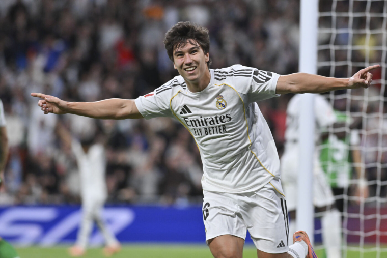 Sans Mbappé, le Real assure face au Betis