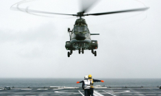 SINGAPOUR FAIT APPEL À AIRBUS ET BOEING POUR SES HÉLICOPTÈRES