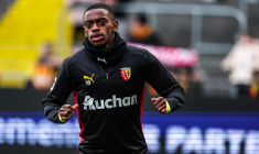 Pereira da Costa quitte officiellement Lens