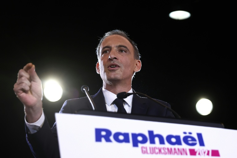 Raphaël Glucksmann s'exprime après les résultats de la primaire sociale-démocrate, Paris, le 11 octobre 2026 ( AFP / ROMAIN PERROCHEAU )