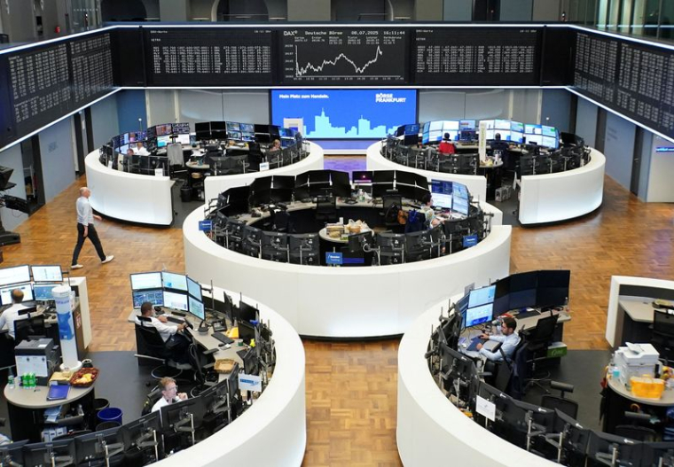 Le graphique de l'indice boursier allemand DAX est représenté à la bourse de Francfort