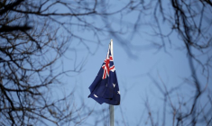 SOUS-MARINS: POUR L'AMBASSADEUR FRANÇAIS, L'AUSTRALIE A ÉTÉ "PUÉRILE" DE GARDER LE SECRET