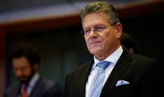 Maros Sefcovic fait face à une audition de confirmation devant les commissions du commerce international et des affaires constitutionnelles du Parlement européen, à Bruxelles