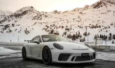 Porsche 911 (Crédit: Laurent Perren / Unsplash)