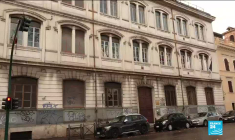 Covid-19 en Italie : des lycéens protestent contre l'enseignement à distance