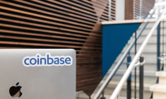 Un logo Coinbase sur un ordinateur portable. (Crédit:  / Coinbase)