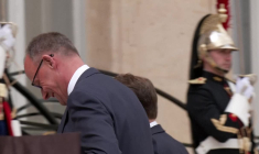 Emmanuel Macron reçoit le nouveau chancelier allemand Friedrich Merz