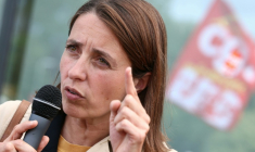 Sophie Binet  lors d'une manifestation à Mertzwiller (est), le 5 juin 2025. ( AFP / Frederick FLORIN )