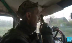 France 24 en Ukraine avec les forces ukrainiennes autour de Bakhmout