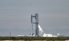 La mégafusée Starship de SpaceX sur la rampe de lancement de Starbase, au Texas, le 24 août 2025 ( AFP / RONALDO SCHEMIDT )