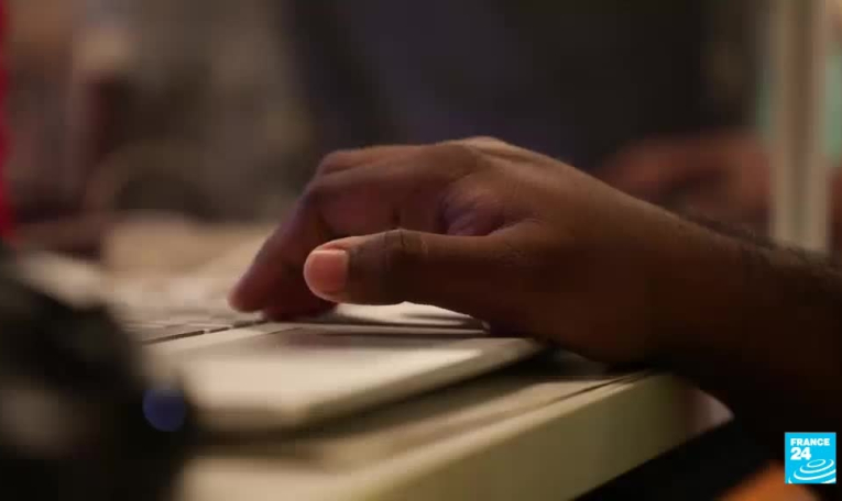L'Inde promeut la désintoxication numérique pour lutter contre l'addiction aux écrans