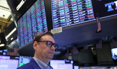 Un opérateur à la Bourse de New York, le 18 juin 2025 ( AFP / TIMOTHY A. CLARY )