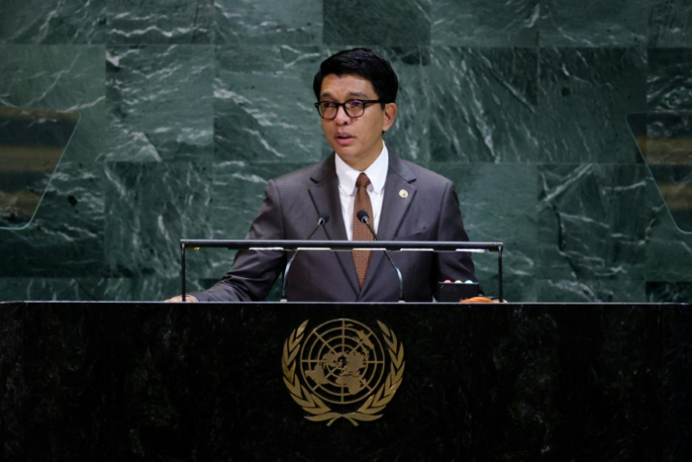 Le président de Madagascar Andry Rajoelina à la tribune de l'ONU le 24 septembre 2025 ( AFP / Leonardo MUNOZ )