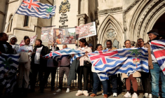 Des militants s'opposent à l'accord britannique sur les Chagos devant la Haute Cour de justice