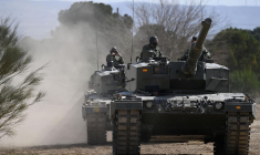 Un entrainement de l'armée ukrainienne sur des chars Leopard 2 (illustration) ( AFP / OSCAR DEL POZO )