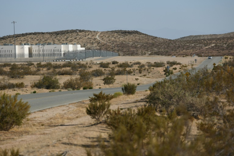 Un centre de rétention opéré par CoreCivic à California City, aux Etats-Unis, le 10 juillet 2025 ( AFP / Patrick T. Fallon )