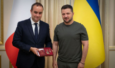 Le président ukrainien Zelensky et le ministre français des Armées Lecornu se rencontrent à Kiev