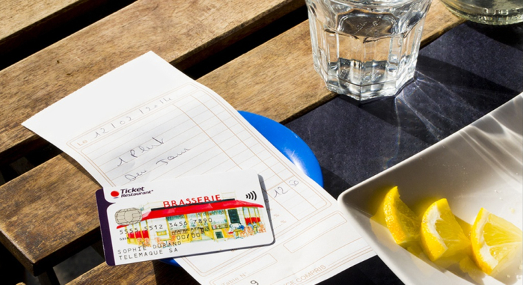 Une carte Ticket Restaurant Edenred. (© Edenred)