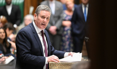 Le chef du parti travailliste britannique Keir Starmer s'exprimant à la Chambre des communes