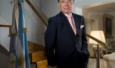 MORT DE L'EX-PRÉSIDENT ARGENTIN CARLOS MENEM À L'ÂGE DE 90 ANS