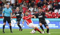 Benezet remercie à sa manière Rani Assaf pour la relégation de Nîmes