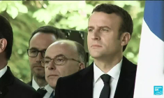 Cazeneuve reçu lundi par Macron pour discuter d'une nomination à Matignon