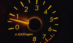 Face à l'arrivée de nouvelles technologies "disruptives", les constructeurs automobiles se sont mis au travail pour proposer des solutions, telles que la voiture "zéro émission" (Crédit Pixabay)