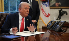 Donald Trump à Wahsington, aux États-Unis, le 25 février 2025. ( GETTY IMAGES NORTH AMERICA / ALEX WONG )