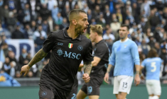 Naples remercie ses défenseurs