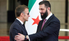 Le président français Emmanuel Macron (g) et son homologue syrien Ahmad al-Chareh à l'issue d'une conférence de presse à Damas, le 7 juillet 2026 en Syrie ( POOL / Ludovic MARIN )