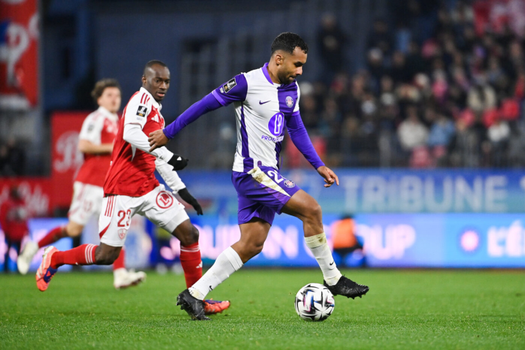 Toulouse enchaîne à Brest, Angers gèle Paris