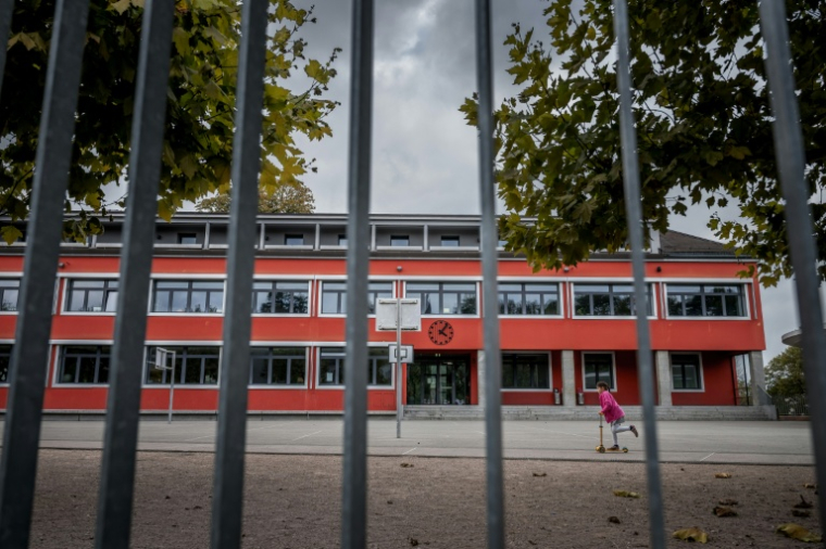 L'école de Grand-Saconnex-Place à Le Grand-Saconnex, en Suisse, le 15 octobre 2025 ( AFP / Fabrice COFFRINI )
