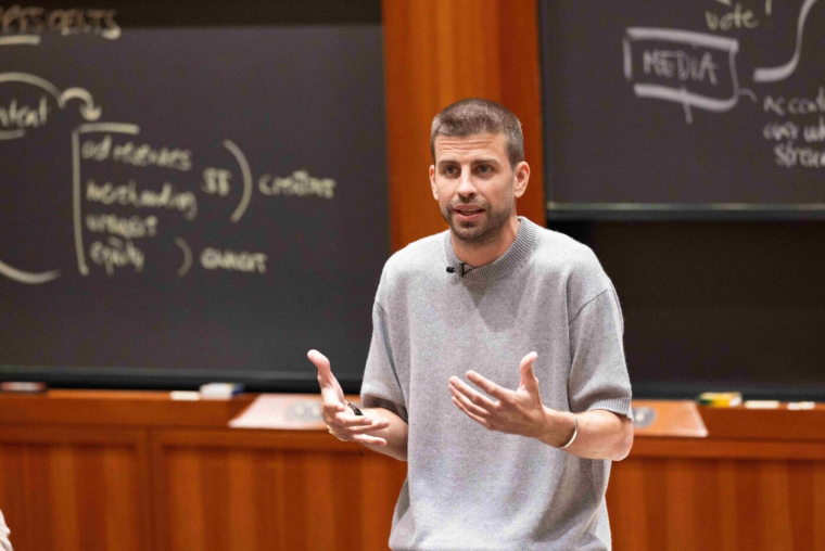 Gerard Piqué en visite en Algérie pour la Kings League