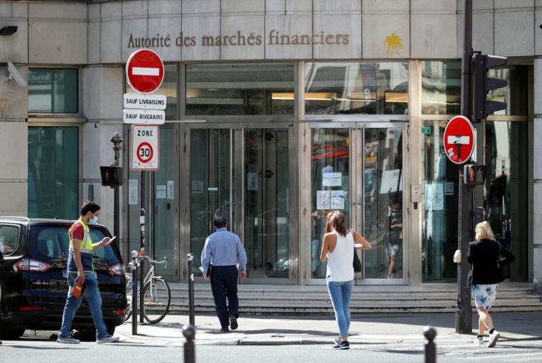 SOLUTIONS 30 DEMANDE "QUELQUES MOIS" POUR RÉGLER SES PROBLÈMES