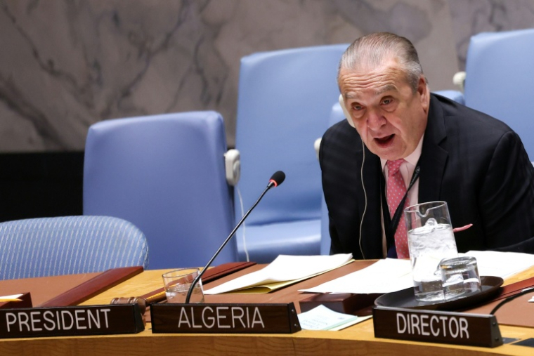 L'ambassadeur algérien auprès de l'ONU, Amar Bendjama, lors d'une réunion du Conseil de sécurité des Nations Unies au siège de l'ONU, le 16 janvier 2025 à New York ( AFP / CHARLY TRIBALLEAU )
