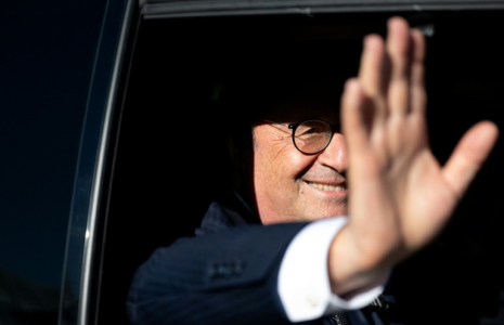 L'ancien président François Hollande à Saint-Malo le 28 octobre 2026 ( AFP / Sebastien Salom-Gomis )